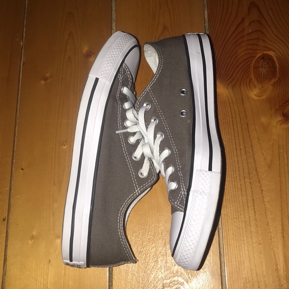 Converse - Picture 3 of 3